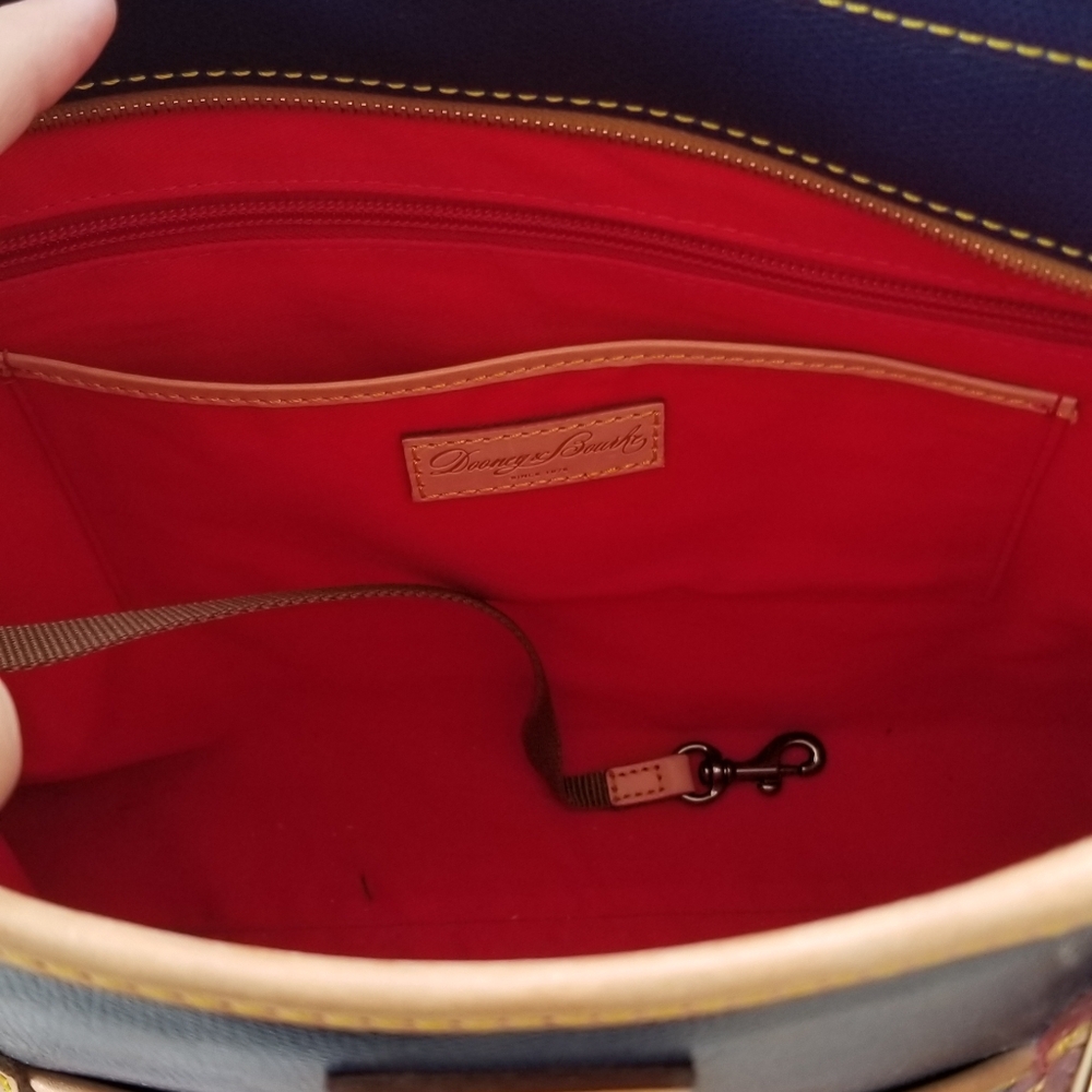Dooney & Bourke Tote Bag - Picture 5 of 7